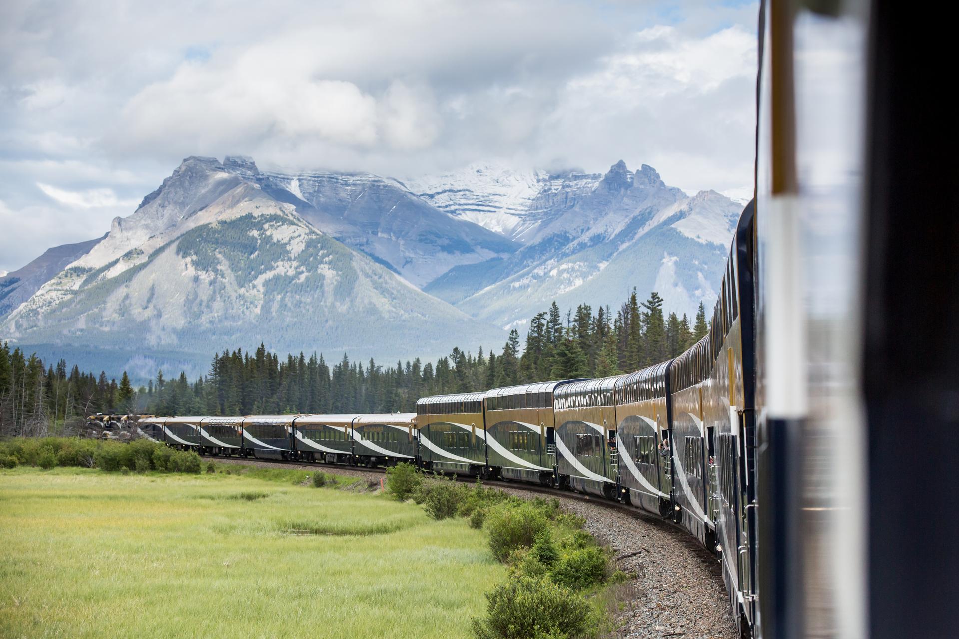 Le Rocky Mountaineer sur le circuit « First Passage to the West ». Photo : Rocky Mountaineer