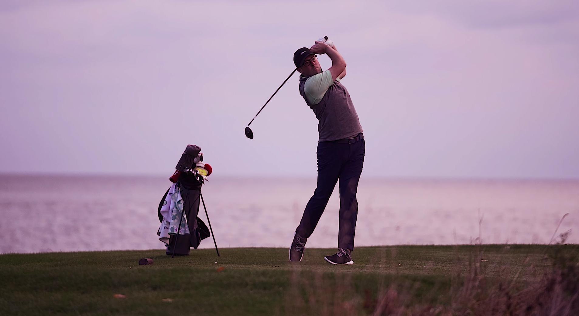 ‘Charting the Course’ host Adam Stanley hits a tee shot on the par-4 7th at the Niagara on the Lake Golf Club