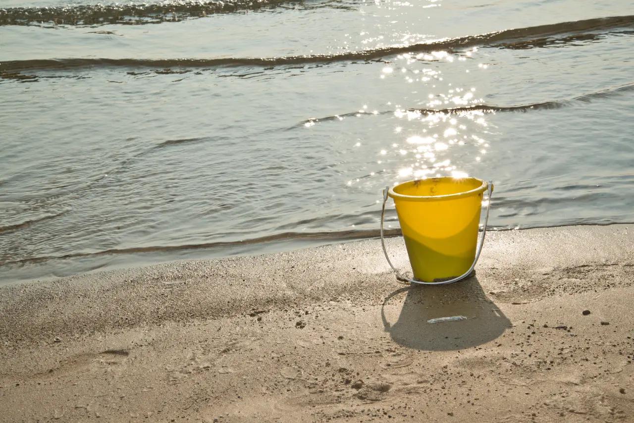 Sauble Beach section image that communicates the ‘long, shallow, active’ beach experience—close shoreline view that helps readers picture conditions for wading, kids, and water-play, reinforcing why length and shallows matter in choosing a beach.