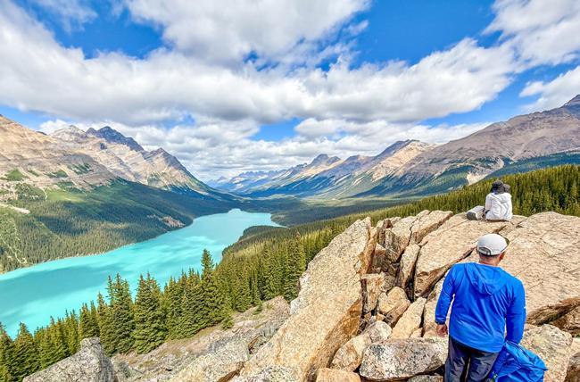 ウインドパスからスプレイレイクスを望む