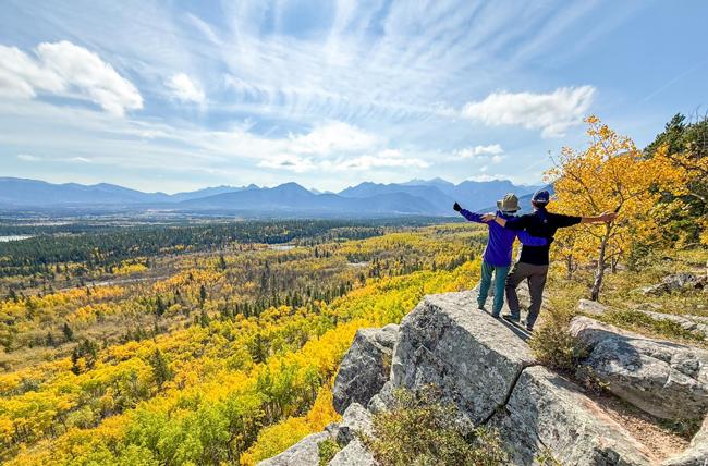 9/22出発「秋のカナディアンロッキー黄葉ベストハイキング 9日間」