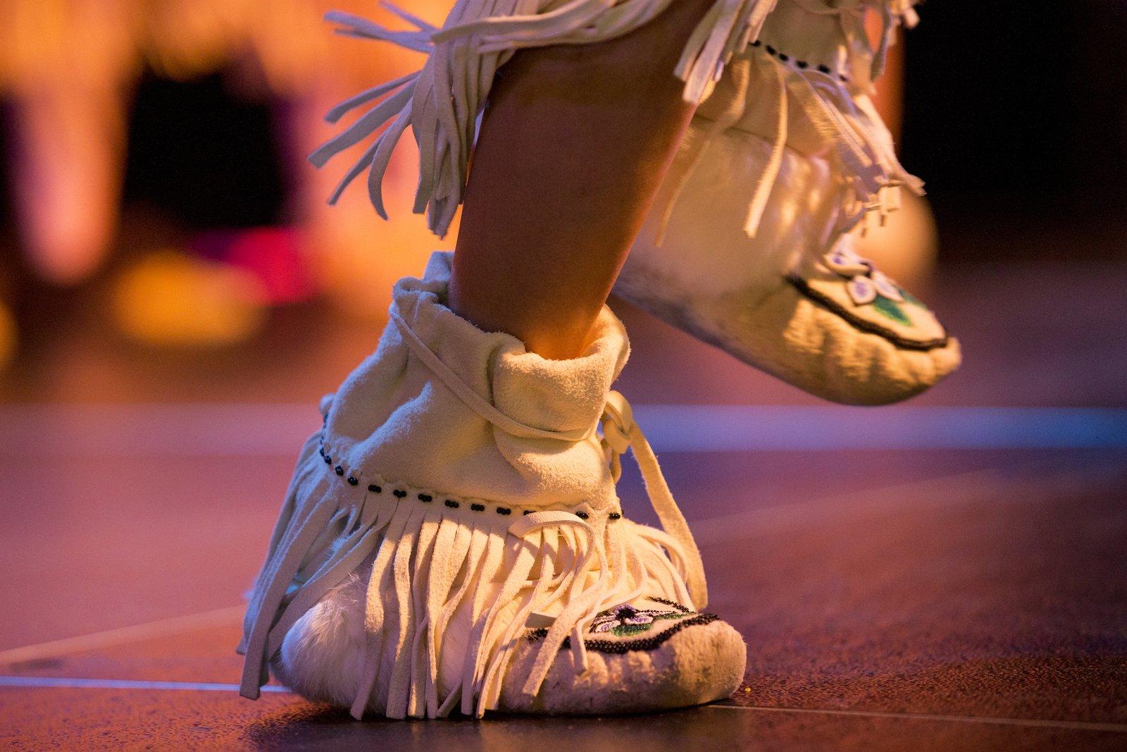 dancers feet