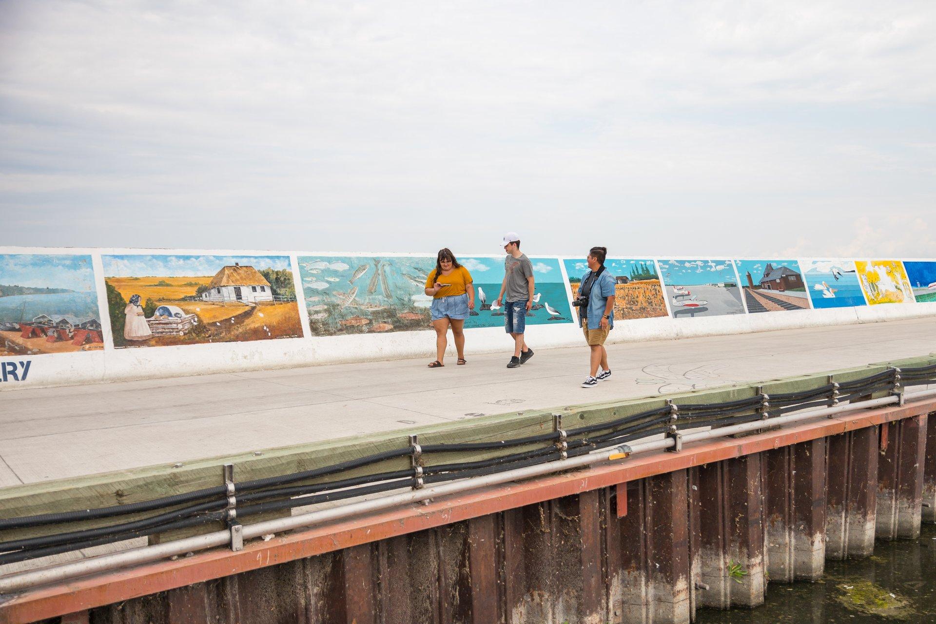 Photo of people walking around lake Winnipeg