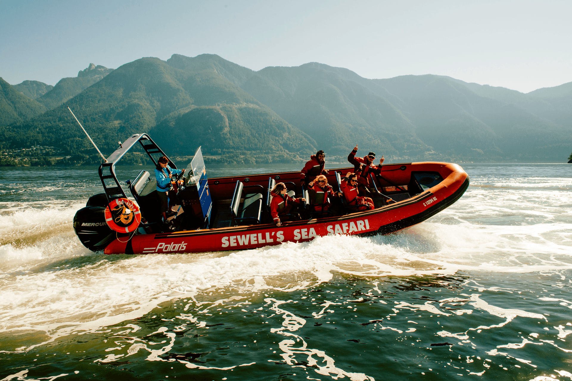 Guide to Travelling Canada Safely