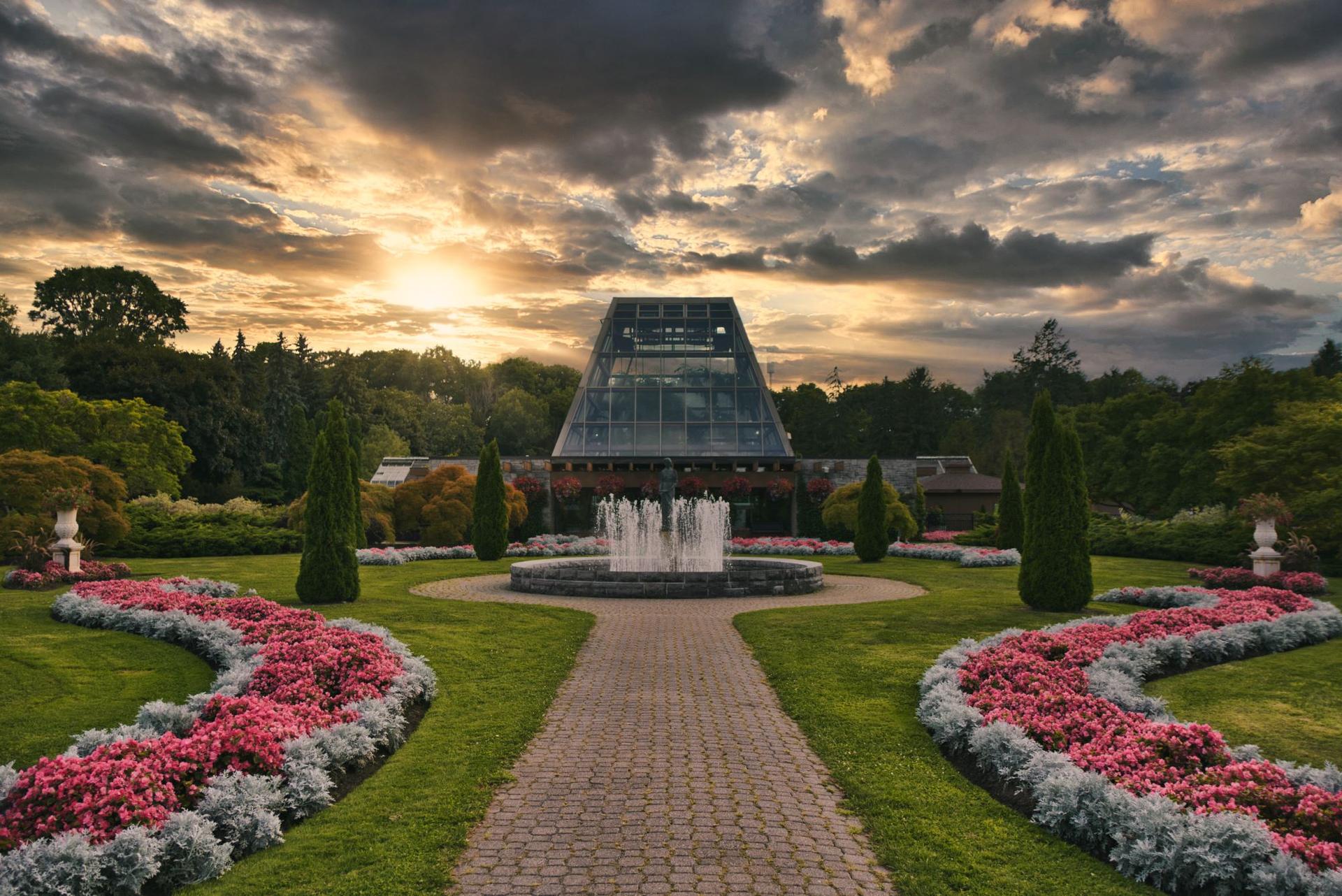 Photo of the Niagara Parks Floral Showhouse