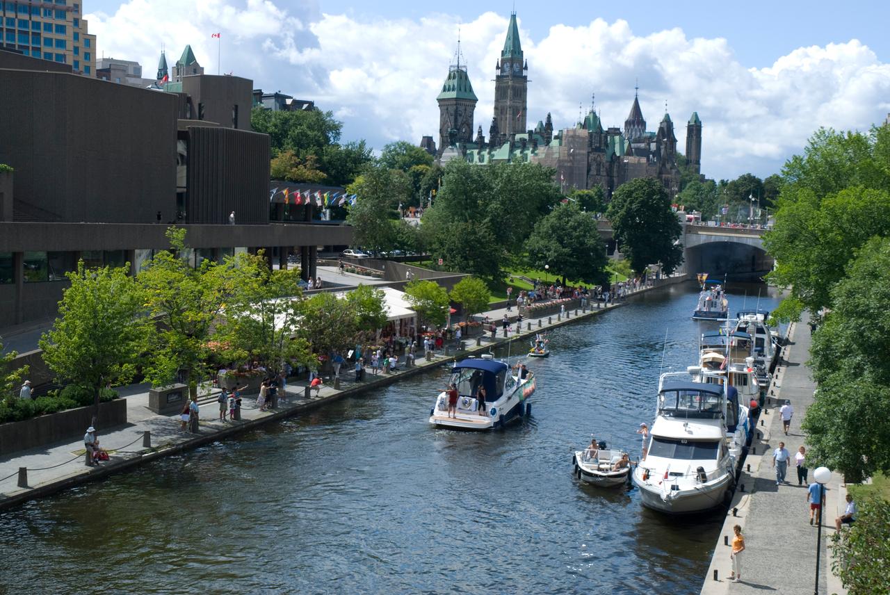 Rideau Canal, Ottawa - credit: Ottawa Tourism