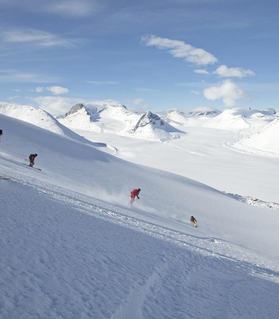 Heli-skiing Nunavut