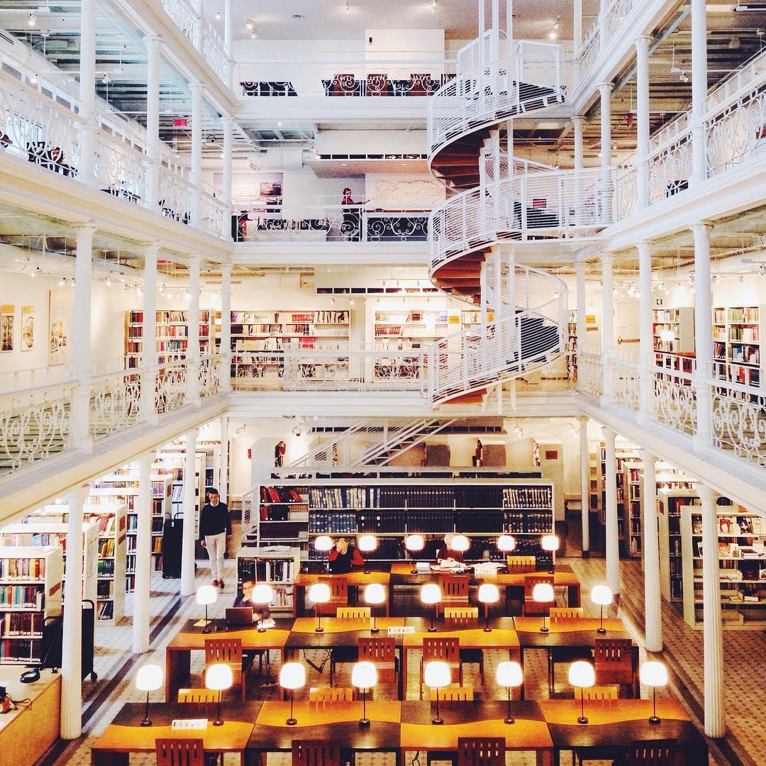 6 of Canada's most beautiful libraries | Destination Canada